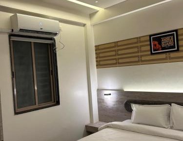 Standard King Room