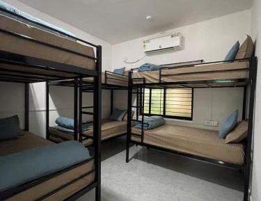 Bed in 6-Bed Mixed Dormitory Room