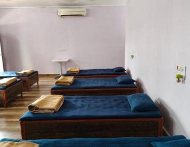 8-Bed Mixed Dormitory Room