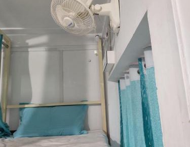 6-Bed Mixed Dormitory Room