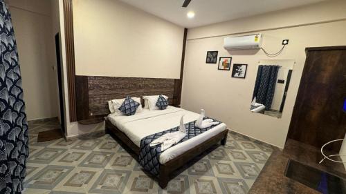 Double Room with Pool View
