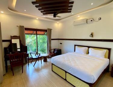 Villa with Sea View