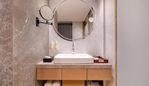 Executive Queen Room  (10% Discount on Laundry service)