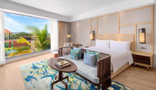 Family Studio, 1 King, Courtyard View - Enjoy 90 minutes of Comp Cocktail hours at Haven between 4 PM to 6 PM, - NR 1000 SPA Credit (Stay between Sunday to Thursday) - Comp beer on arrival and free shuttle to the beach - INR 750 Credit at Drift once 