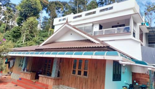 Deluxe Double or Twin Room with Mountain View