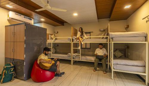 Bed in 10-Bed Mixed Dormitory Room