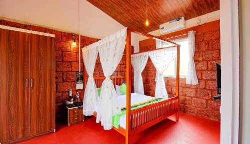 Deluxe Room with Garden View