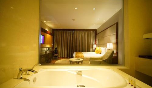 Junior King Suite - Lounge Access