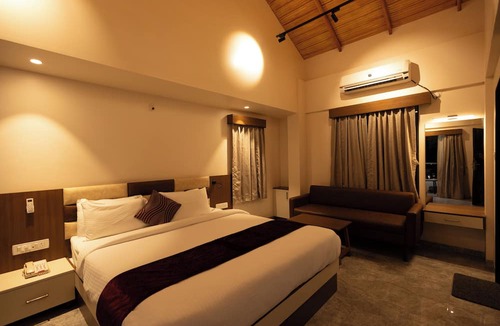 Nashik Resort | Freesia Resort by Express Inn
