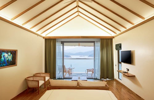 Vayittiri Hotel | MOUNTAIN SHADOWS RESORT WAYANAD