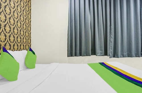 Pimpri - Chinchwad Hotel | Treebo Trend Emerald Tree Chakan