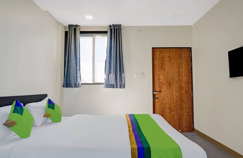 Medha Hotel | Treebo Blooms & Berries Agro Tourism