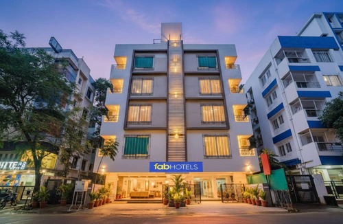 Wakad Hotel | Fabhotel Wakad Villa