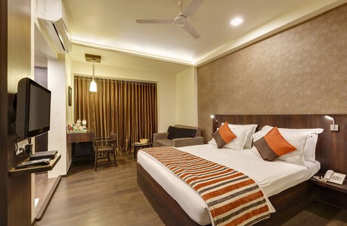 Kolhapur Hotel | Regenta Place Raysons Kolhapur