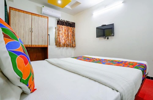 Nashik Road Hotel | FabHotel Sai Chatra