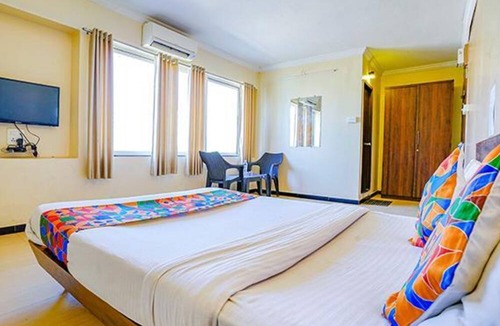 Mundhwa Hotel | Fabhotel Peaceful Stay