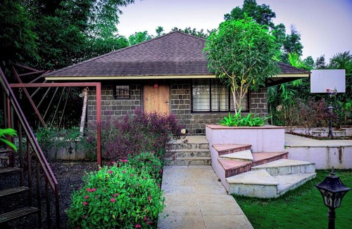 Kurunji Villa | CASUARINA RESORT PARK
