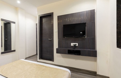 Bhudargarh Colony Hotel | Hotel Classio Andheri