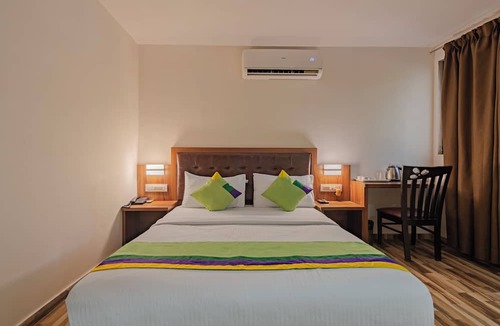 Sakinaka Hotel | Treebo Seven Olives