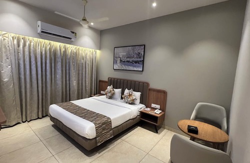 Vasai East Hotel | Rudra Shelter Business Hotel