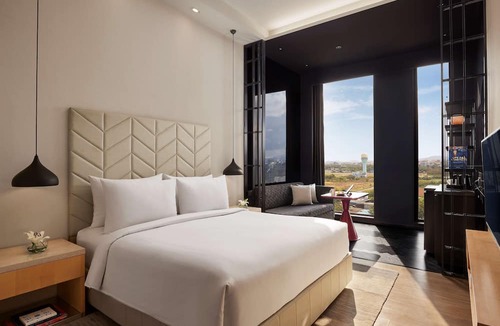 Santacruz West Hotel | Hyatt Centric Juhu Mumbai