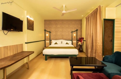 Ahmednagar Hotel | Hotel Prabha Palace
