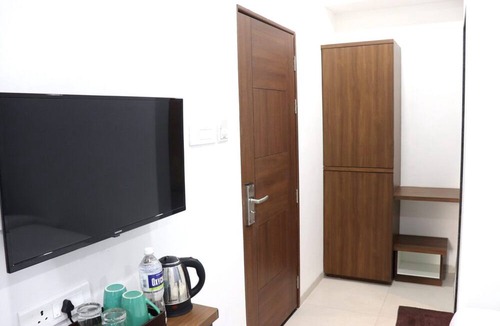 Erandwane Hotel | Sharman Suites