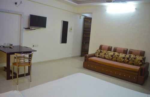 Nagaon Hotel | Nilaya Nest Away