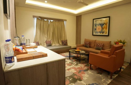 Latur Hotel | Grand Sarovar Portico