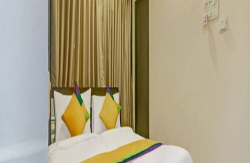 J B Nagar Hotel | We Stay - Andheri