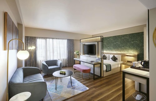 Vile Parle Hotel | Hotel Suba International
