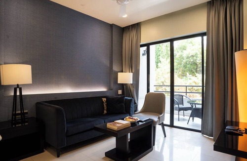 Kalyani Nagar Hotel | AR Suites Fontana Bay