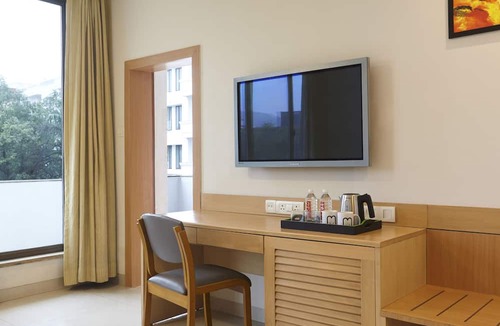 Kopar Khairane Hotel | Mango Suites Select Mahape