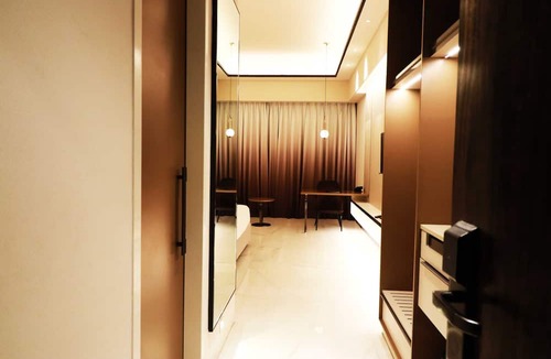 Mira Road East Hotel | Seven Eleven Club