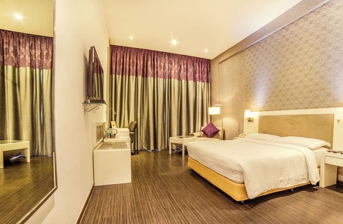 Christian Gaon Hotel | Hotel Kohinoor Elite near BKC