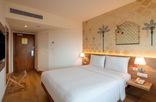 Vile Parle East Hotel | ibis Mumbai Airport Hotel