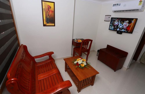 Neyyattinkara Hotel | RB Palace