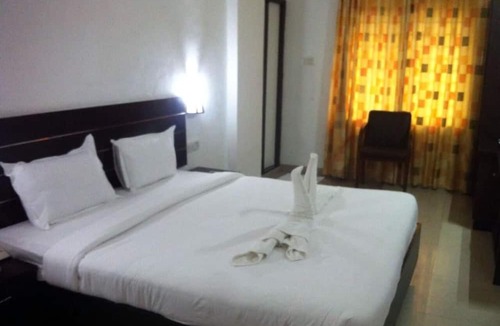 Palayam Hotel | Aroma Classic Days