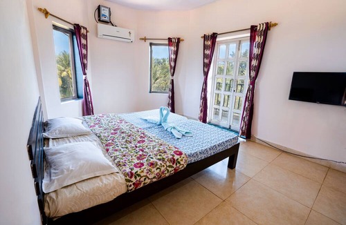 Shiroda Hotel | Kay's By The Sea