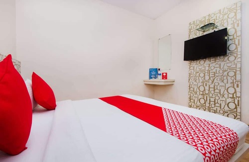 Sakinaka Hotel | OYO 3769 Blue Pearl Residency