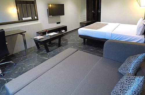 Pimpri - Chinchwad Resort | Sentosa Resorts and Water Park