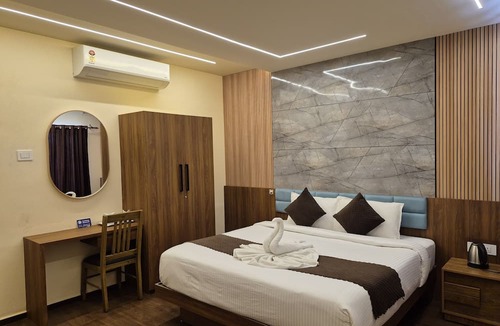 Chinnakanal Hotel | Holiday Heaven Munnar