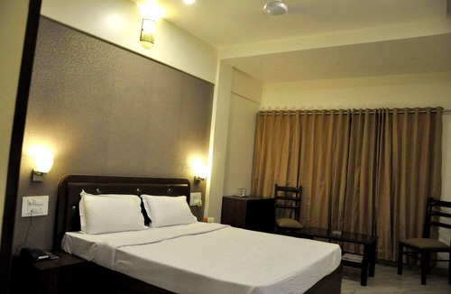 Ahmednagar Hotel | Hotel Gulmohar Pride