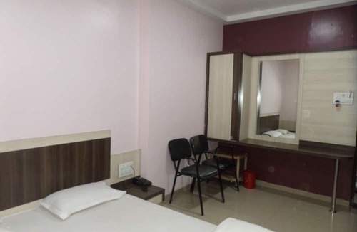 Dhule Hotel | Hotel Amit Plaza