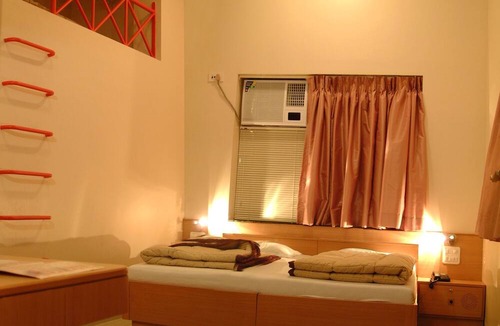Chendhare Hotel | Hotel Ravi Kiran