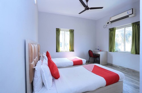 Palayam Hotel | OYO Flagship 16910 Hotel Prince Palace