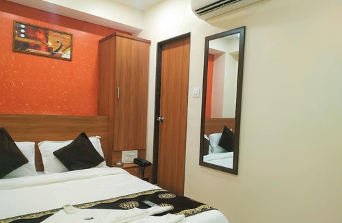 Andheri Hotel | Hotel Aiston Inn