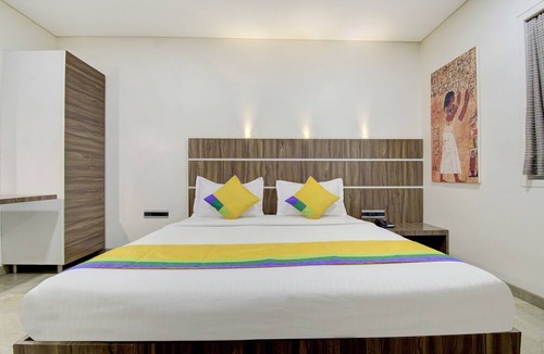 Daulatabad Hotel | Treebo Lalaji's Executive