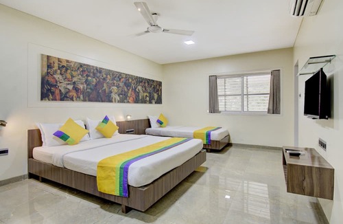 Daulatabad Hotel | Treebo Lalaji's Executive