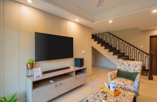 Sainagar Villa | Alaya Stays 3BHK Veera Marina Penthouse